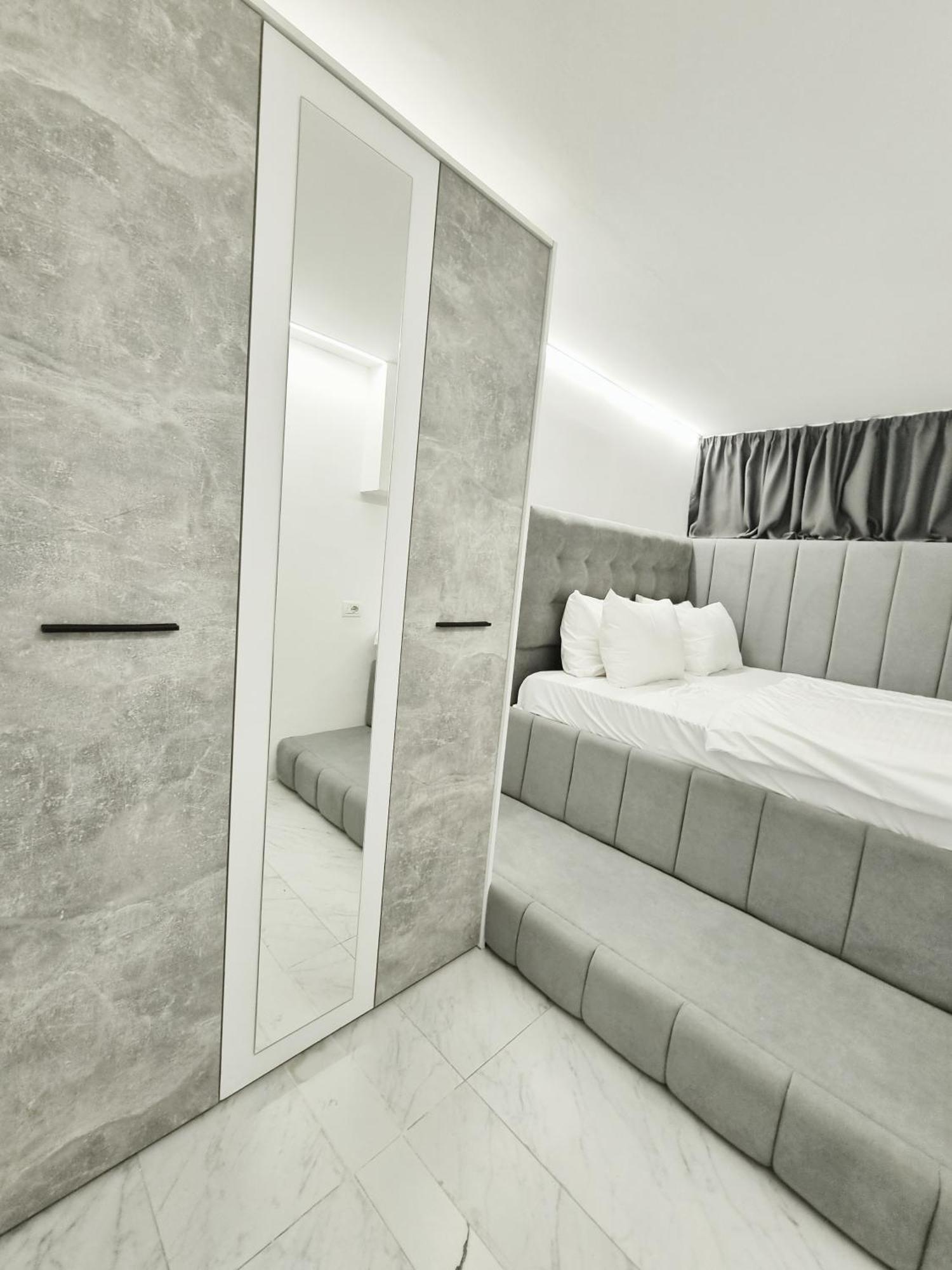 Mon Prive Apartment ティラナ 部屋 写真